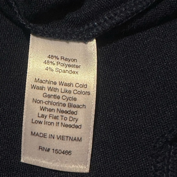 NWT MARKET & SPRUCE Women's 3/4 Sleeve Top Navy Small Petite - Picture 3 of 10